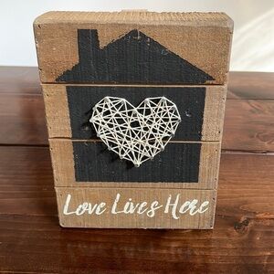 Love lives here home decor